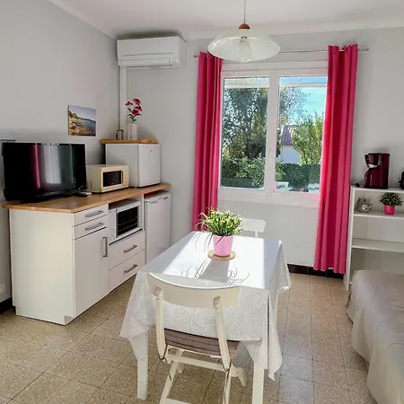Petit Tranquille Avec Jardin - Centre Apartment